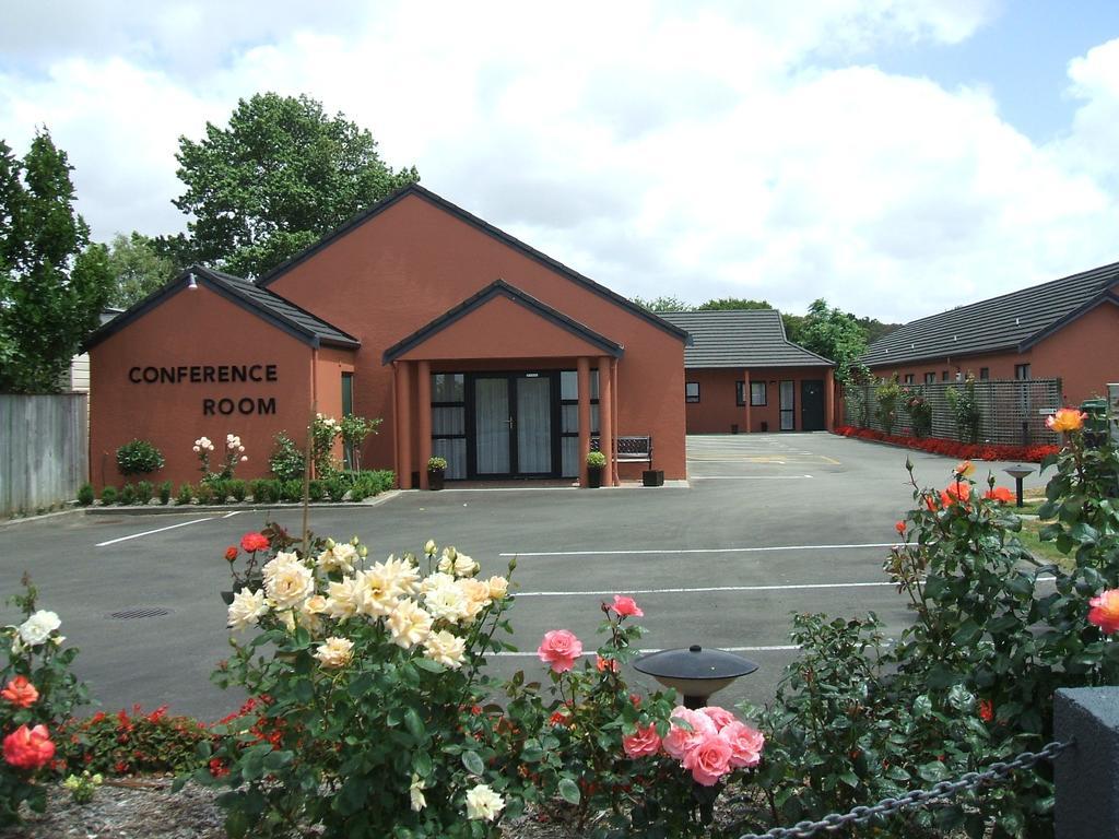פלמרסטון נורת' Pavilion Motel & Conference Centre מראה חיצוני תמונה